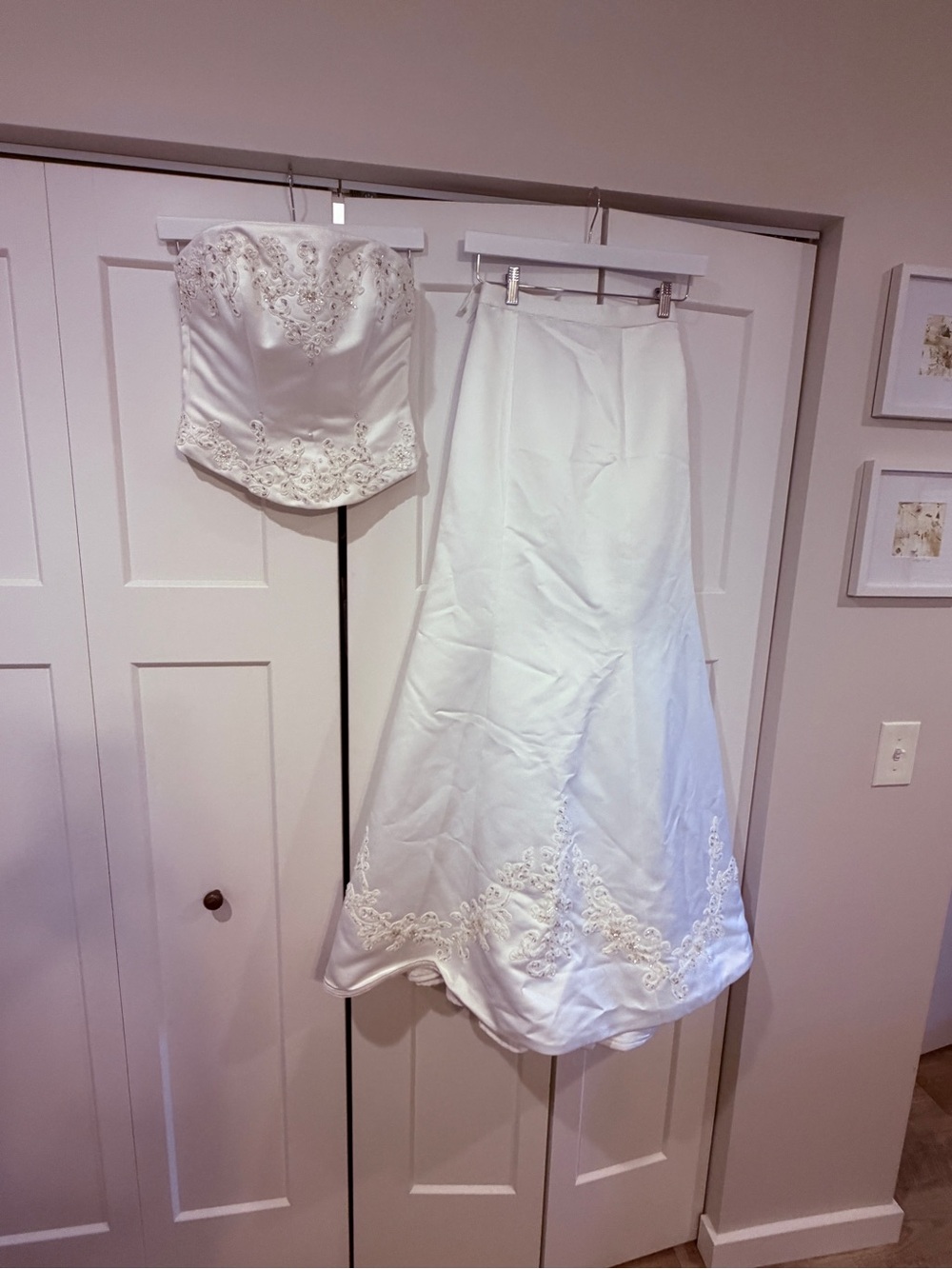 White Lace-Trim Wedding Skirt - Elegant Bridal Style